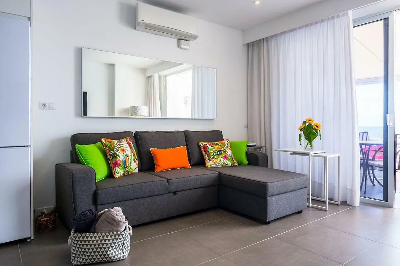 La Grand Suite Las Canteras Las Palmas de Gran Canaria 0*,  Spain